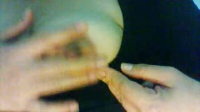 Naken Cherie Deville går ner på din kuk i POV